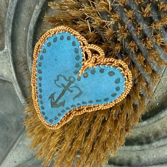 Vintage Handmade Nautical Heart Embroidered Art Pendant - Picture 3 of 10